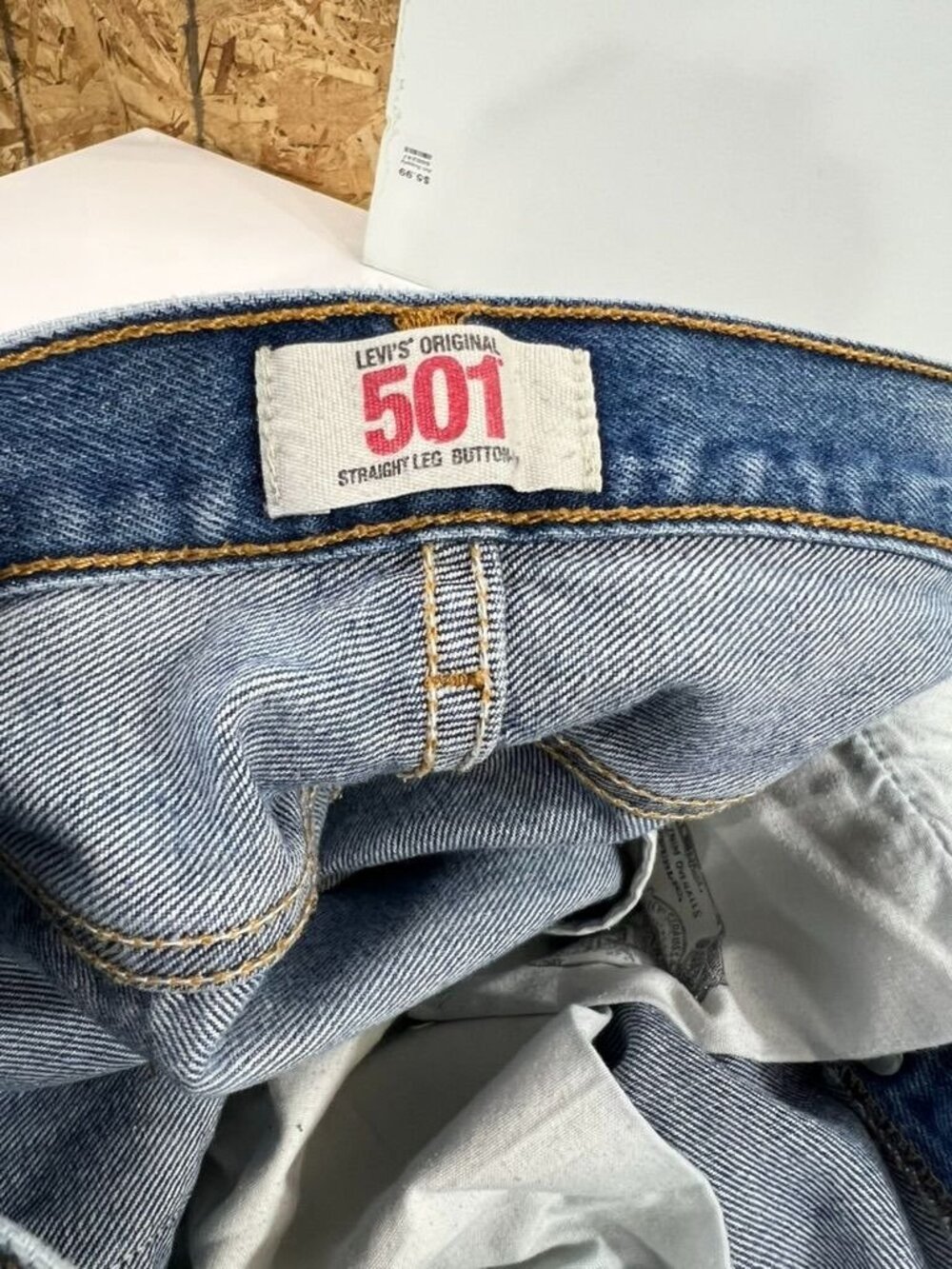 Levi’s 501 Men’s Blue Denim Jeans W38 L34 Straight Fit Classic Button Fly 36x31 - Picture 13 of 13
